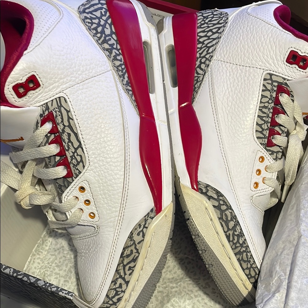 Air Jordan Retro 3 Cardinal Reds